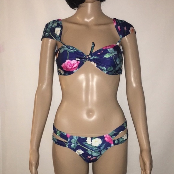 New Women’s Beautiful Floral Winged Top & Strappy Thong Bikini - Picture 2 of 12
